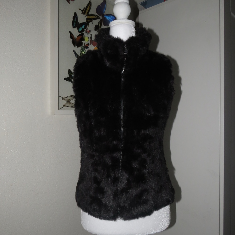 Ci Sonó Black Faux Fur Vest